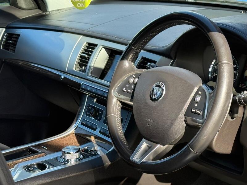 Used Jaguar XF 2015 for sale - 78196706: Photo 2