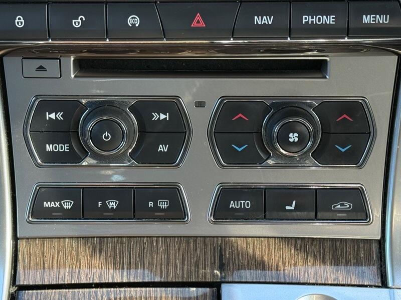 Used Jaguar XF 2015 for sale - 78196706: Photo 26