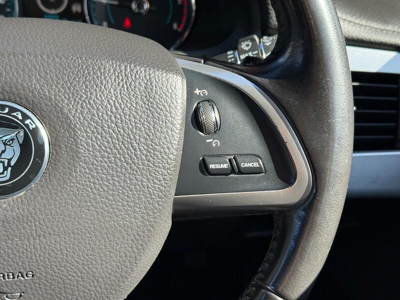 Used Jaguar XF 2015 for sale - 78196706: Photo 7