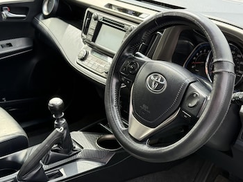 Used Toyota RAV4 2015 for sale - 79060202: Photo