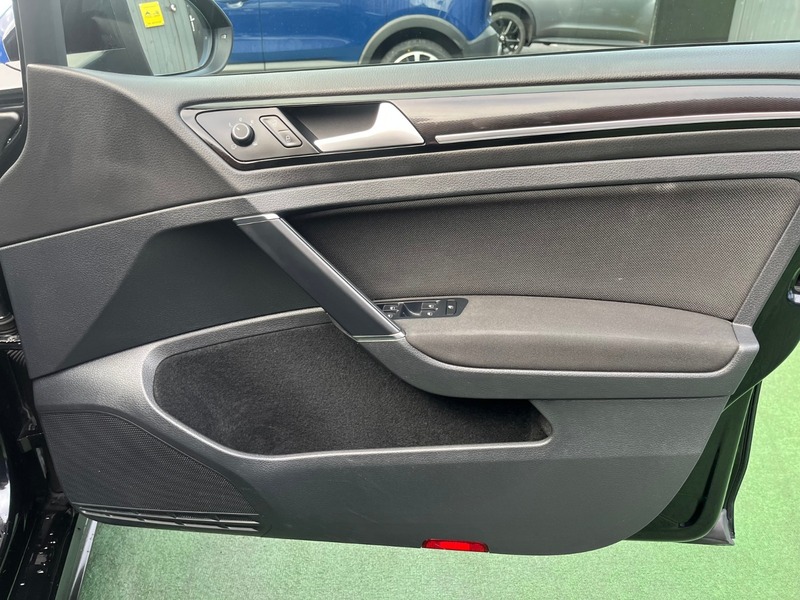 Used Volkswagen Golf 2014 for sale - 76445913: Photo 16