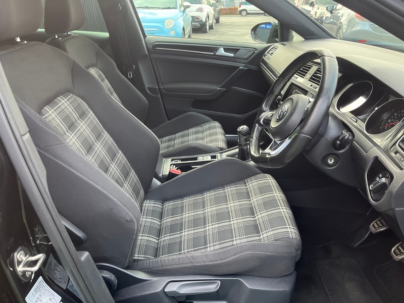 Used Volkswagen Golf 2014 for sale - 76445913: Photo 17