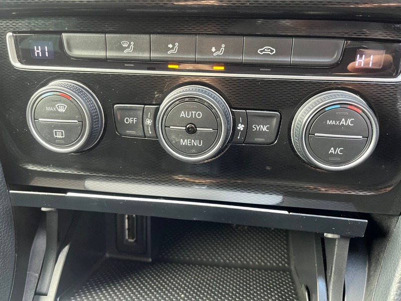 Used Volkswagen Golf 2014 for sale - 76445913: Photo 22