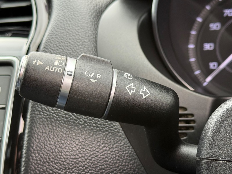 Used Jaguar XE 2015 for sale - 77709005: Photo 34