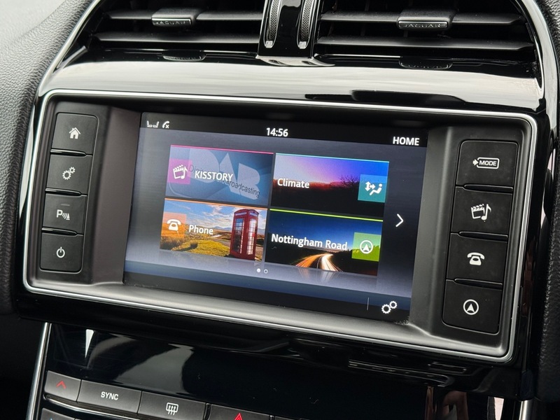 Used Jaguar XE 2015 for sale - 77709005: Photo 6