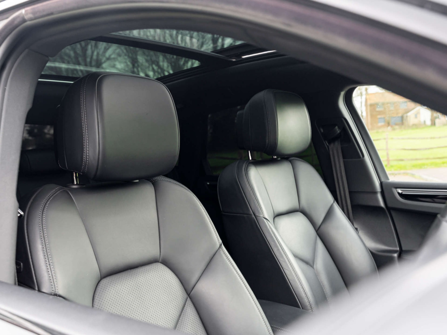 Used Porsche Macan 2022 for sale - 77652966: Photo 19