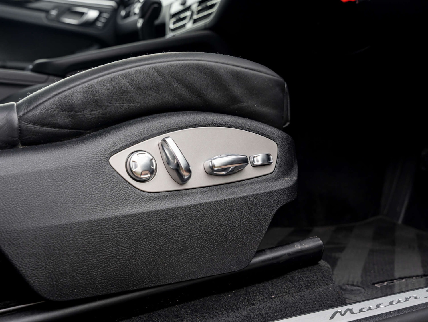 Used Porsche Macan 2022 for sale - 77652966: Photo 23