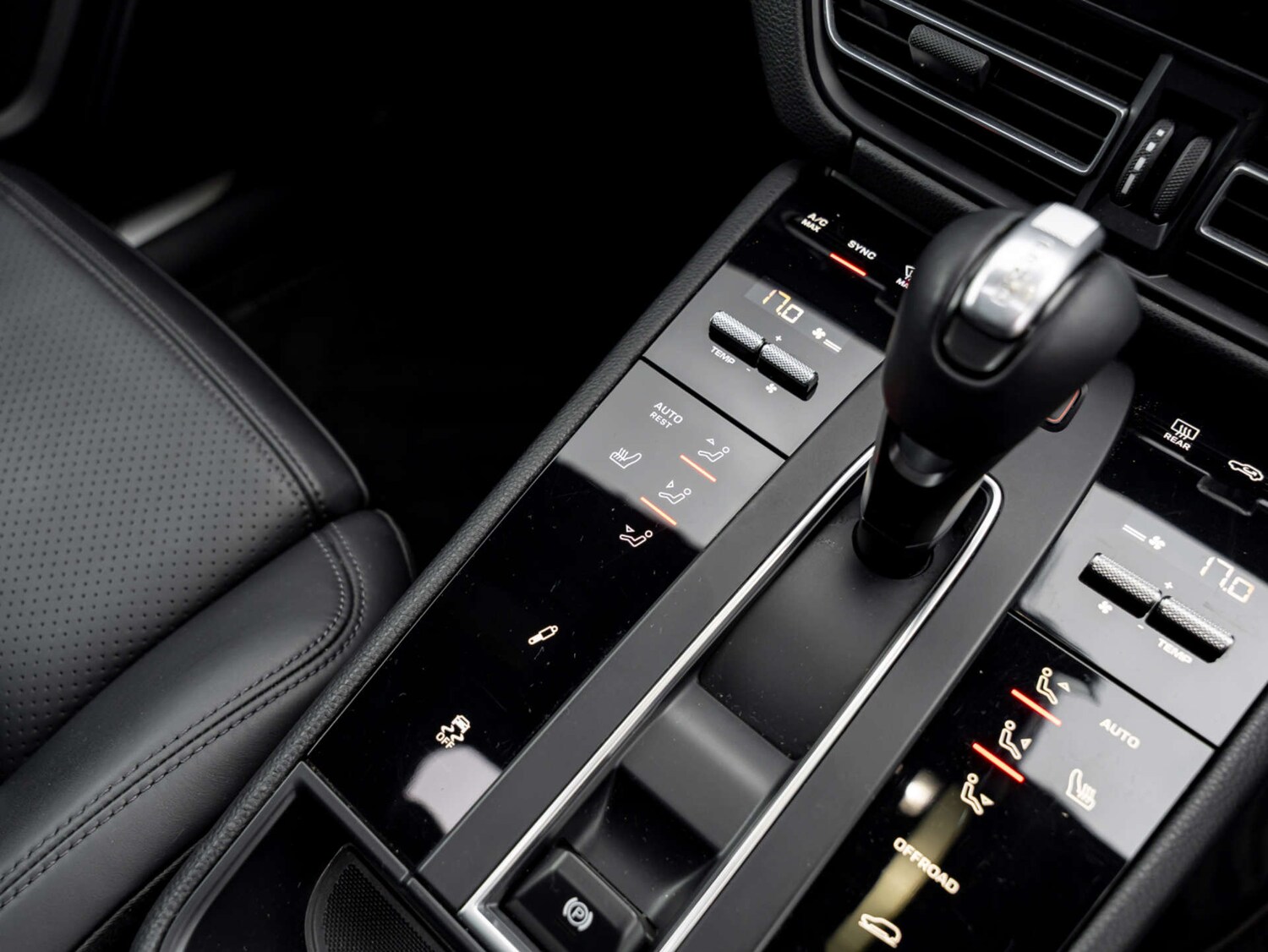 Used Porsche Macan 2022 for sale - 77652966: Photo 32