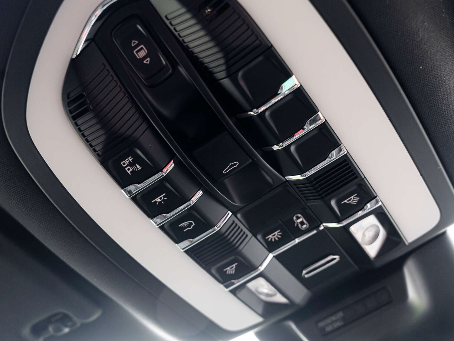 Used Porsche Macan 2022 for sale - 77652966: Photo 34