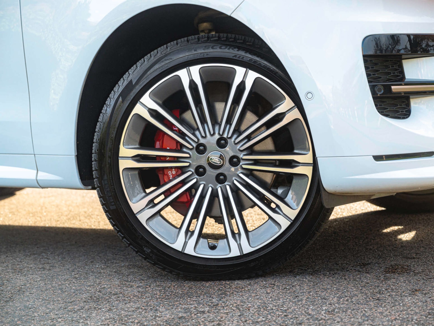 Used Land Rover Range Rover Sport 2023 for sale - 77545008: Photo 3