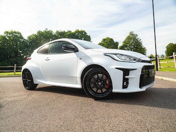 Used Toyota Yaris 2021 for sale - 76117738: Photo