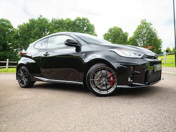 Used Toyota Yaris 2022 for sale - 76117712: Photo