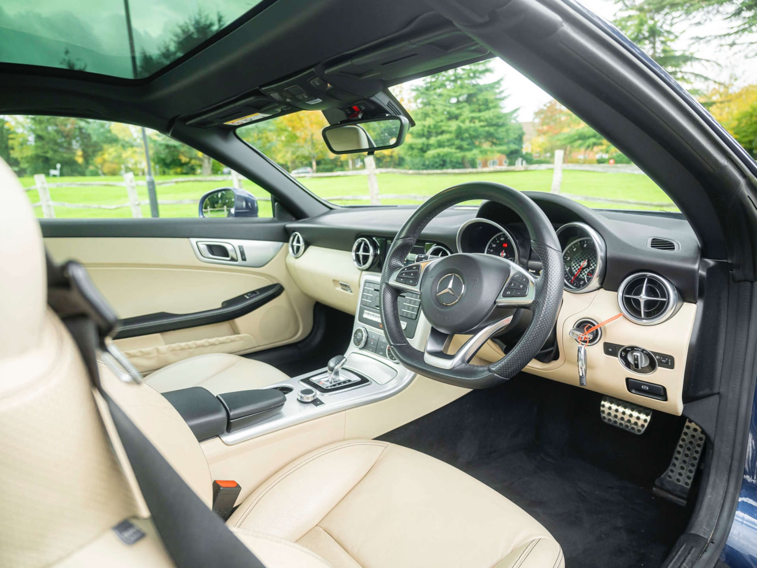 Used Mercedes-Benz SLC 2016 for sale - 76317059: Photo 14