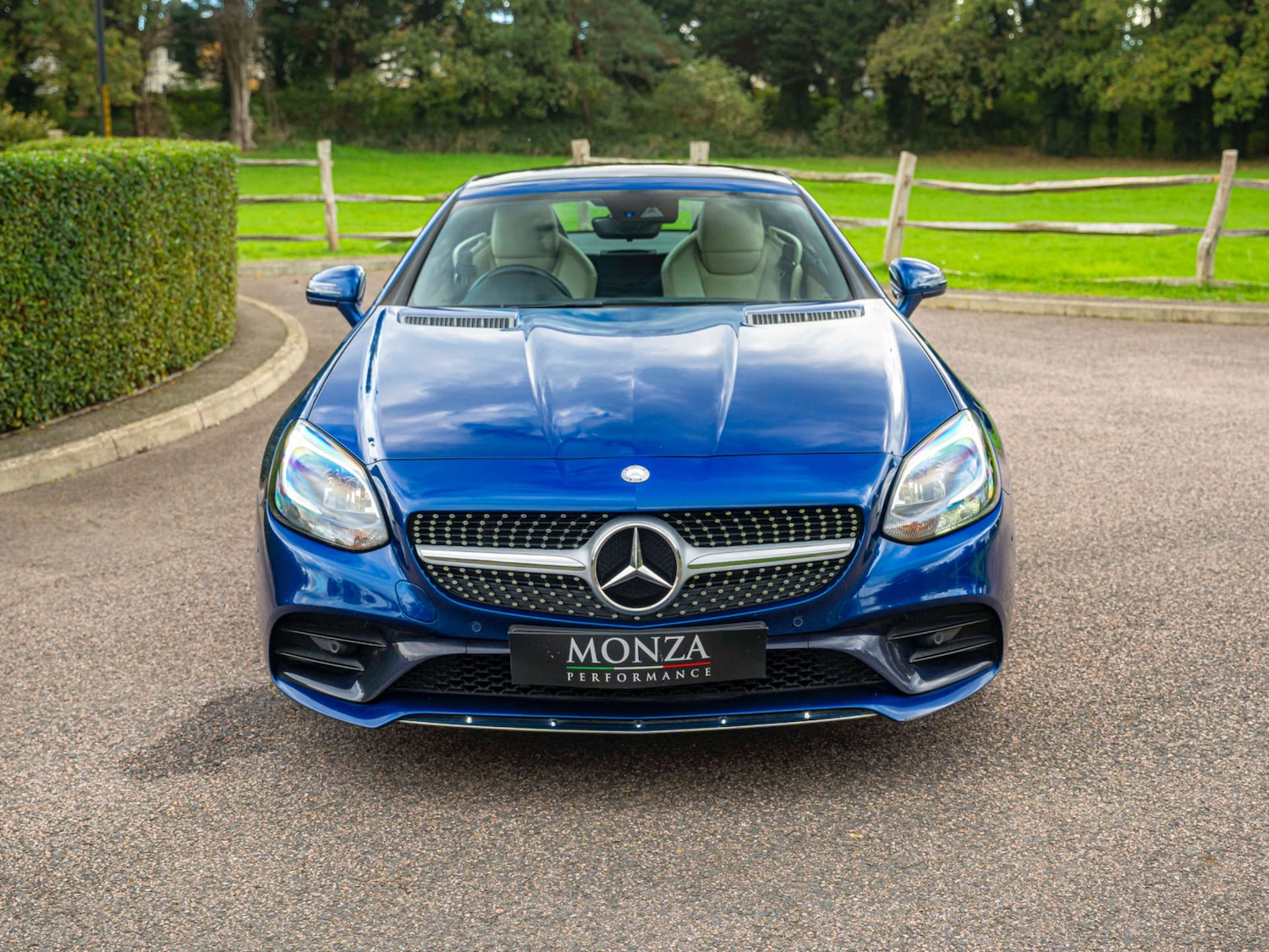 Used Mercedes-Benz SLC 2016 for sale - 76317059: Photo 4