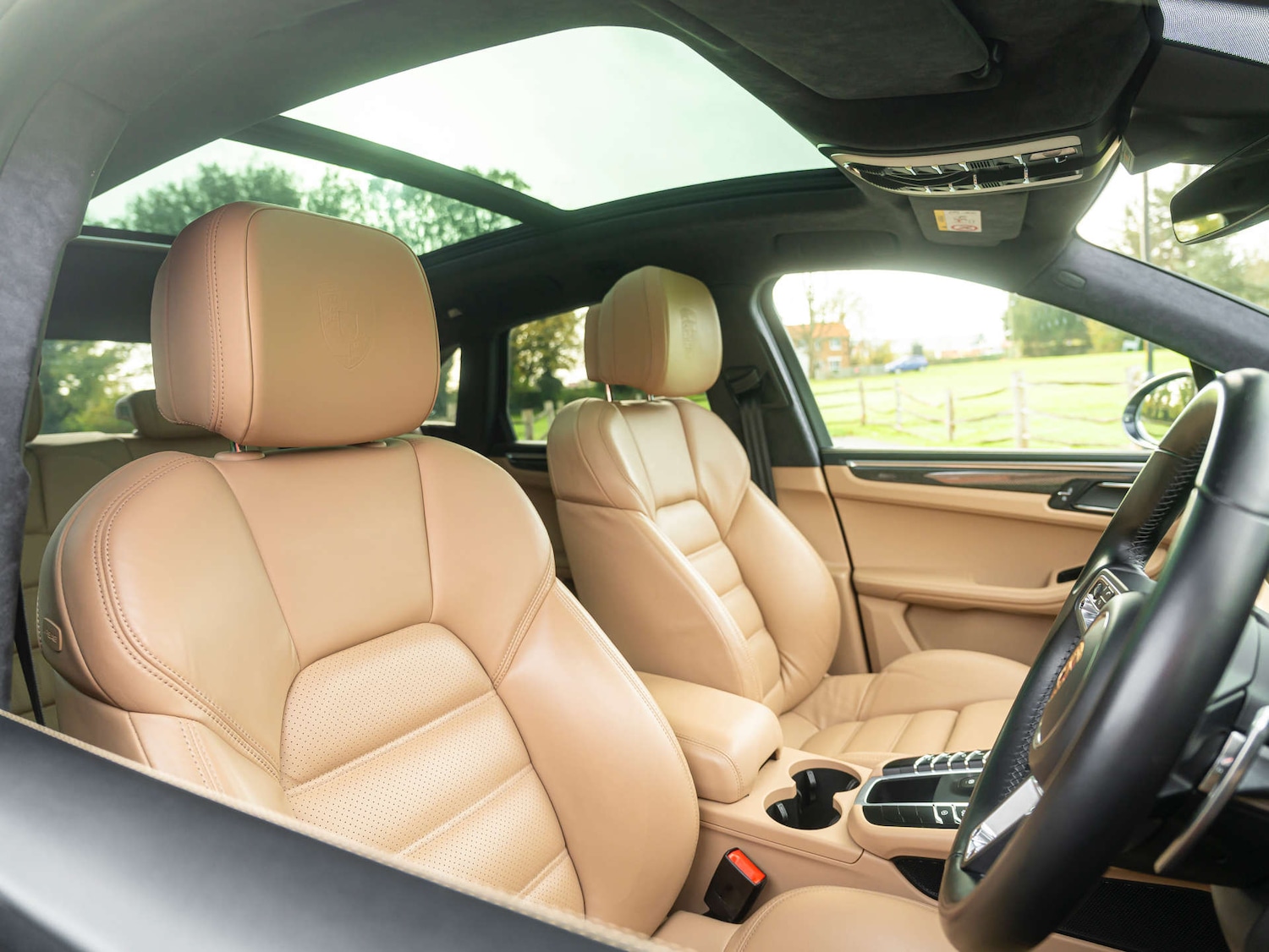 Used Porsche Macan 2019 for sale - 76699693: Photo 26