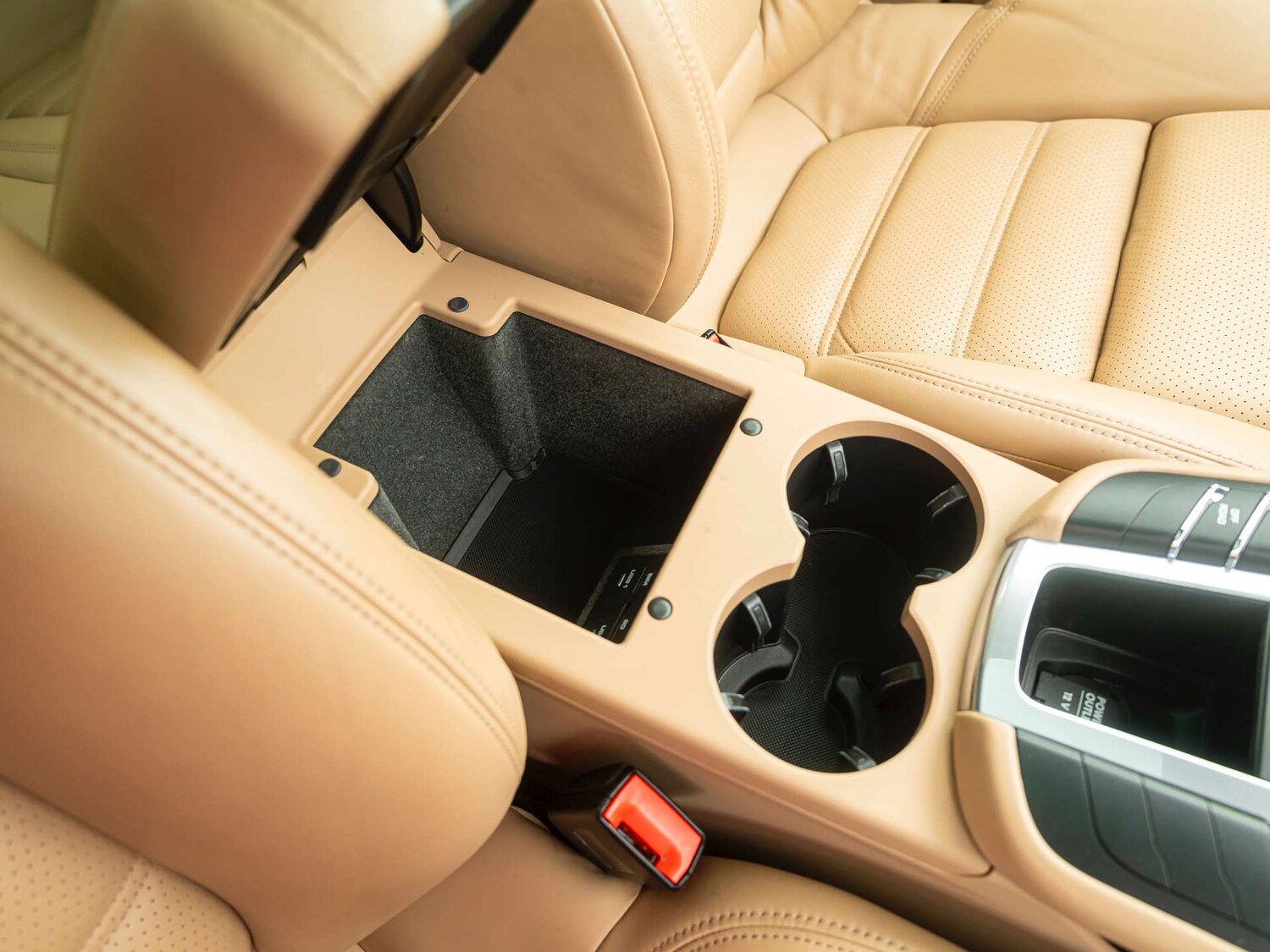 Used Porsche Macan 2019 for sale - 76699693: Photo 38