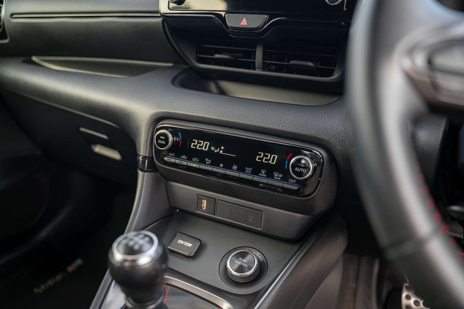 Used Toyota Yaris 2022 for sale - 76611739: Photo 21