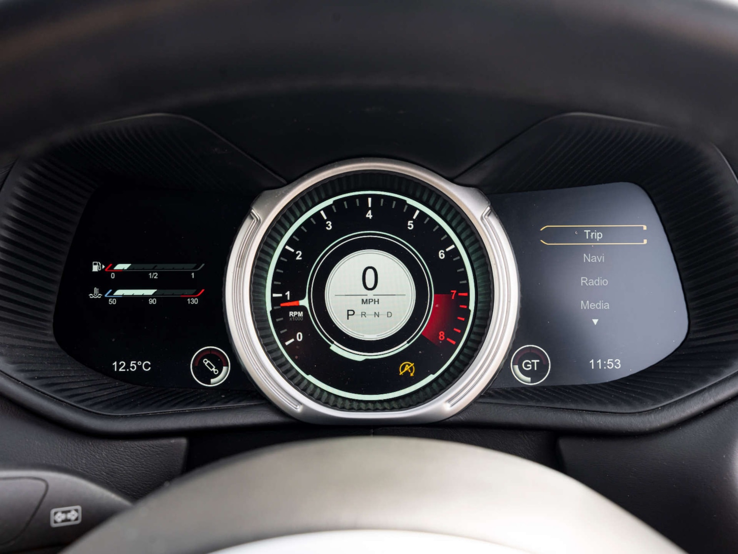 Used Aston Martin DB11 2018 for sale - 77965778: Photo 26