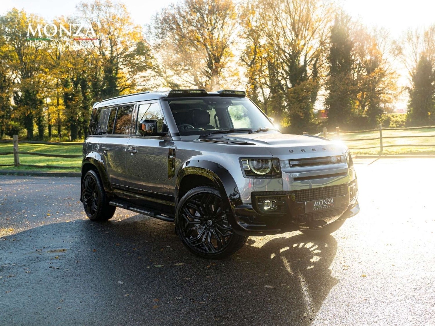 Used Land Rover Defender 2023 for sale - 76895842: Photo 1