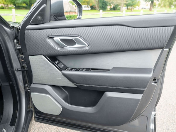 Used Land Rover Range Rover Velar 2019 for sale - 76263525: Photo 18