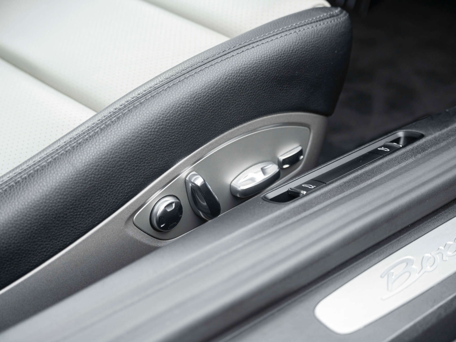 Used Porsche Other 2017 for sale - 76117716: Photo 26