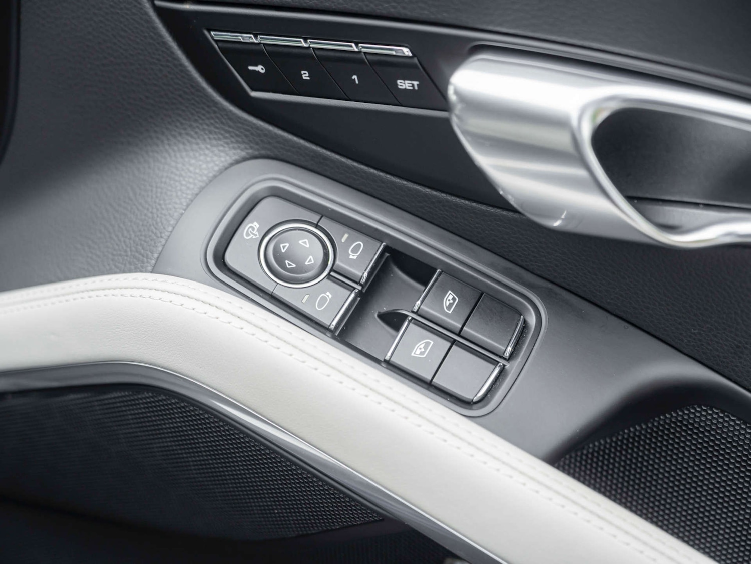 Used Porsche Other 2017 for sale - 76117716: Photo 30