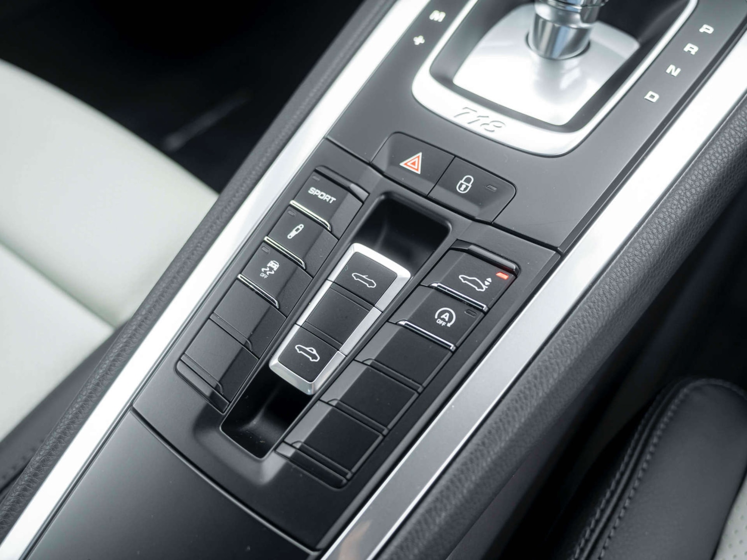 Used Porsche Other 2017 for sale - 76117716: Photo 37