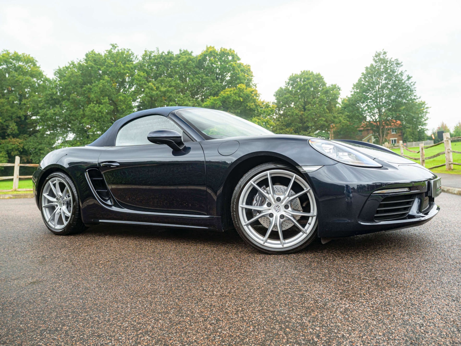 Used Porsche Other 2017 for sale - 76117716: Photo 4