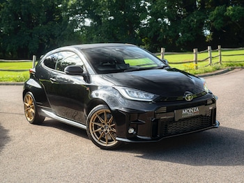 Used Toyota Yaris 2021 for sale - 76117714: Photo