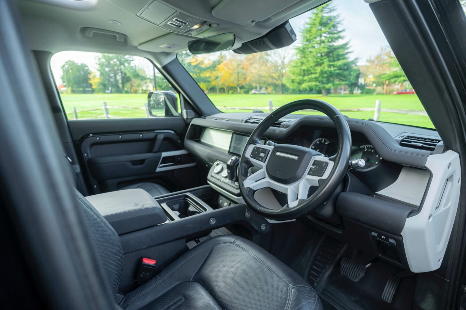 Used Land Rover Defender 2021 for sale - 76493602: Photo 19