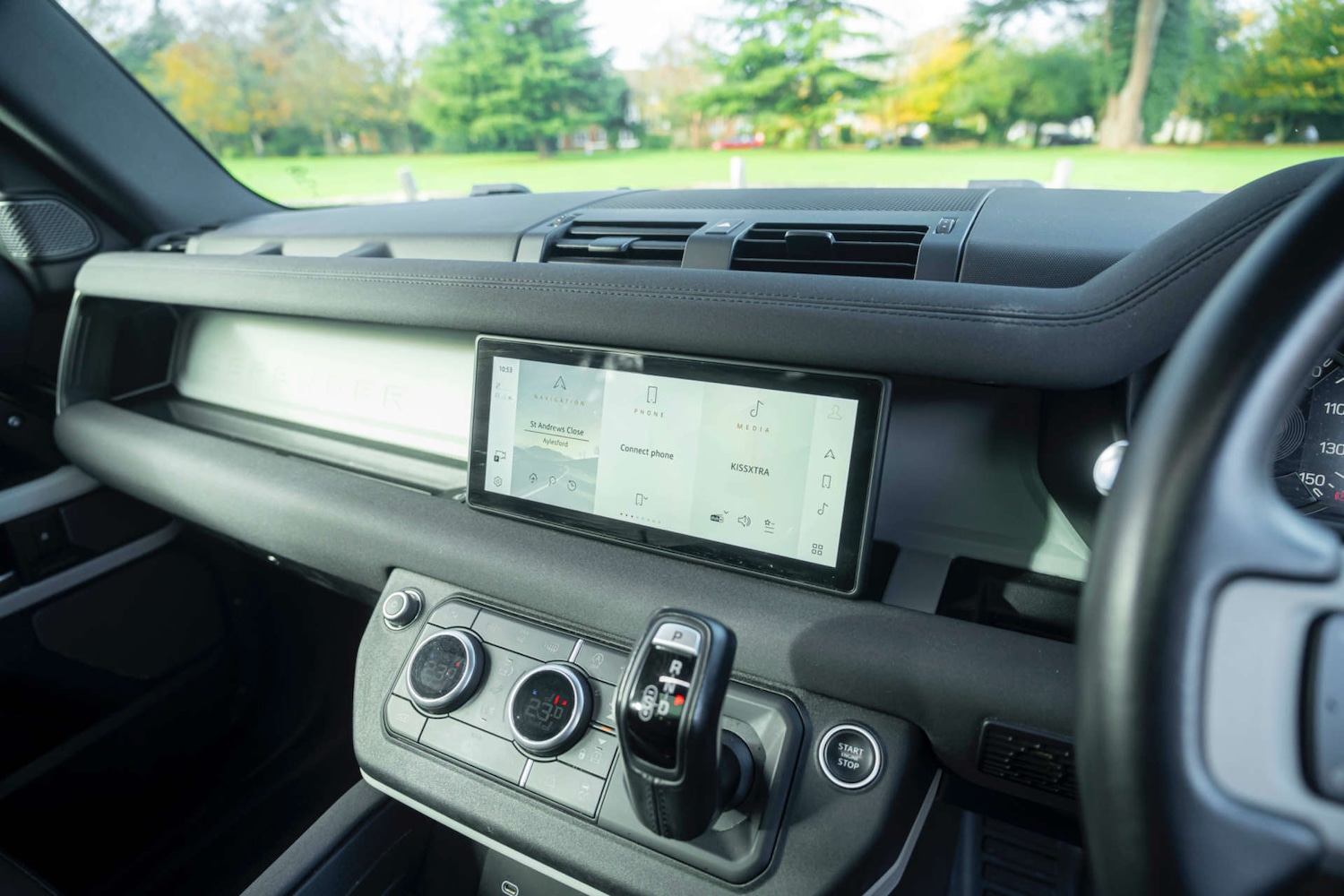 Used Land Rover Defender 2021 for sale - 76493602: Photo 26