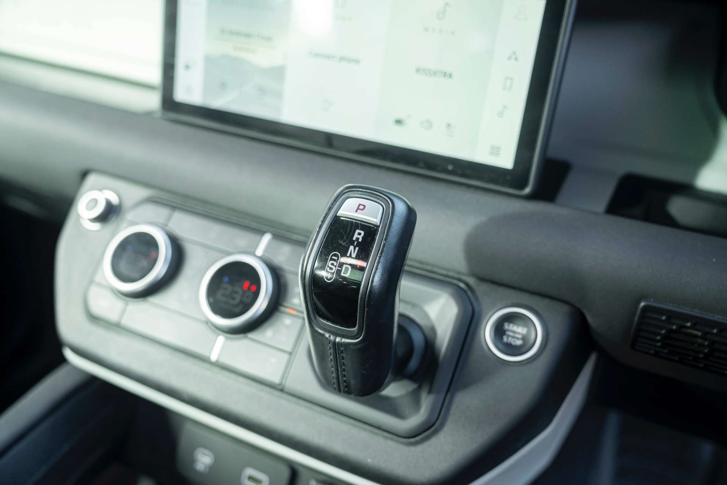 Used Land Rover Defender 2021 for sale - 76493602: Photo 27