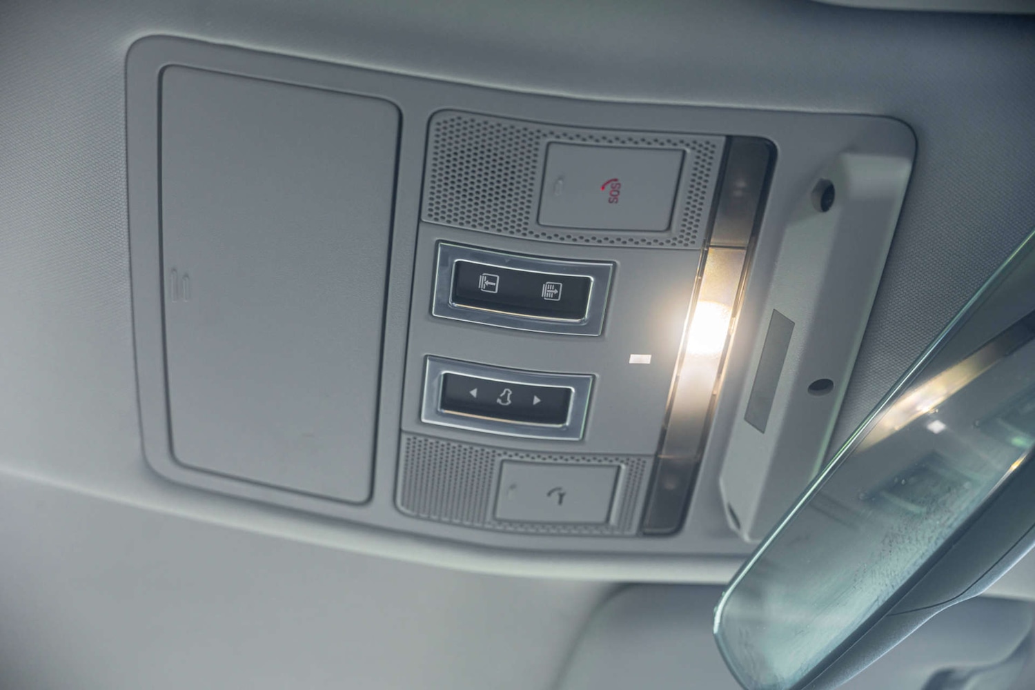 Used Land Rover Defender 2021 for sale - 76493602: Photo 34