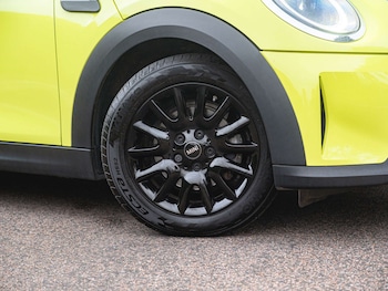 Used MINI Hatch 2022 for sale - 76363990: Photo