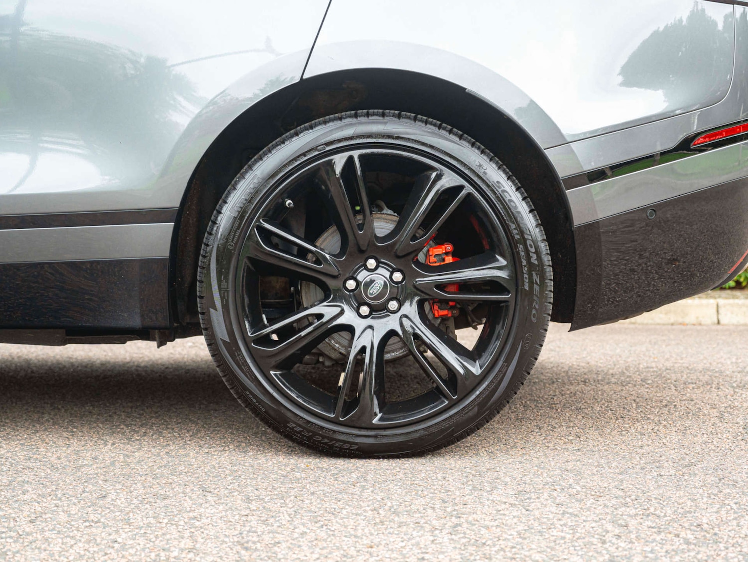 Used Land Rover Range Rover Velar 2019 for sale - 76983885: Photo 11