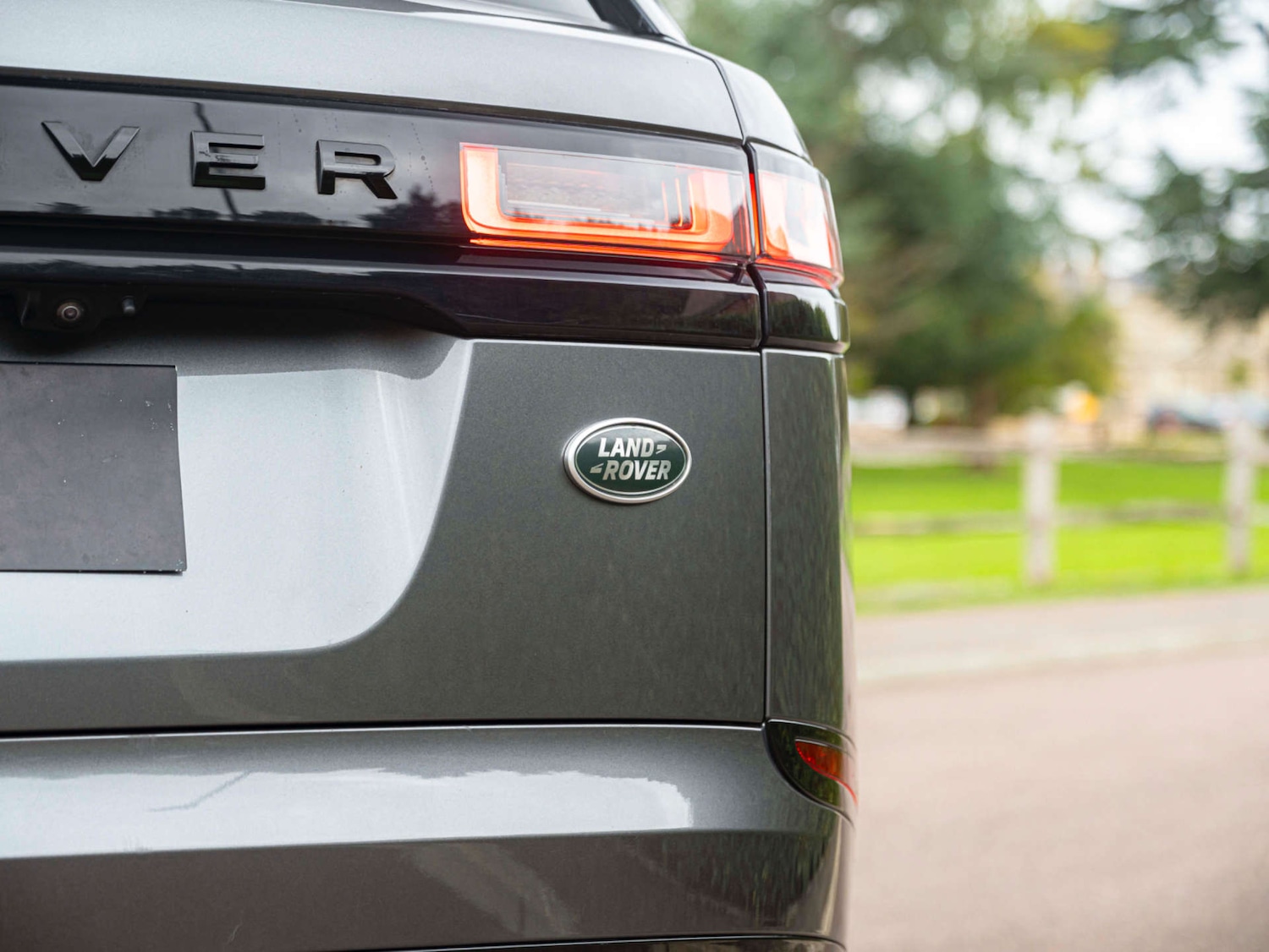 Used Land Rover Range Rover Velar 2019 for sale - 76983885: Photo 14