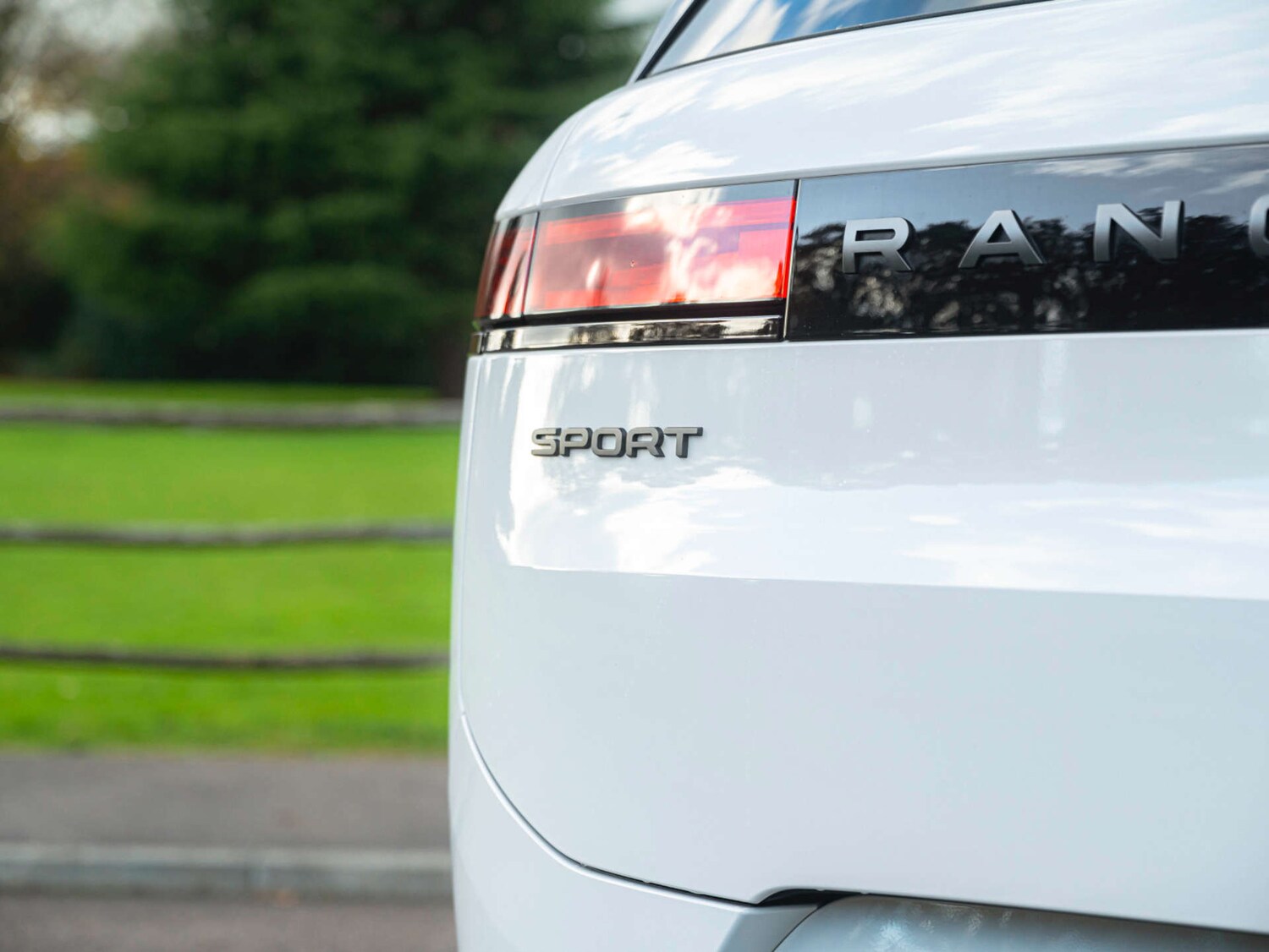 Used Land Rover Range Rover Sport 2023 for sale - 76507202: Photo 16