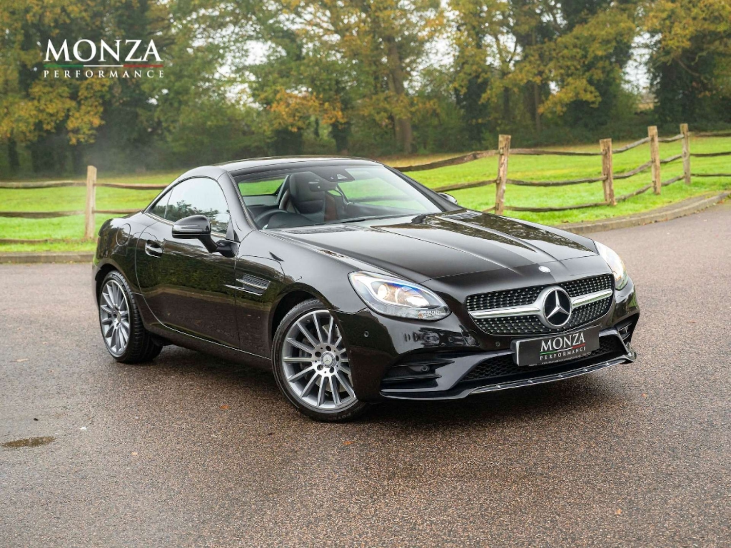 Used Mercedes-Benz SLC 2016 for sale - 76878115: Photo 1