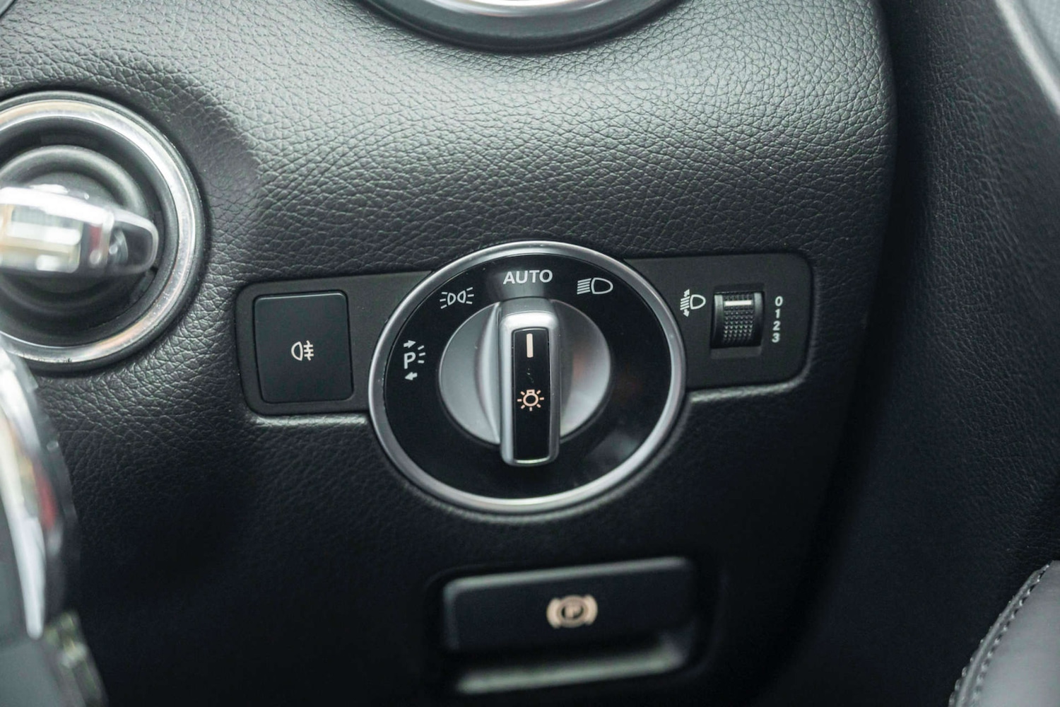 Used Mercedes-Benz SLC 2016 for sale - 77495065: Photo 22