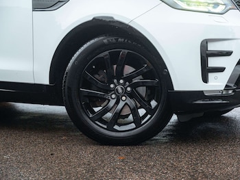 Used Land Rover Discovery 2019 for sale - 76569730: Photo