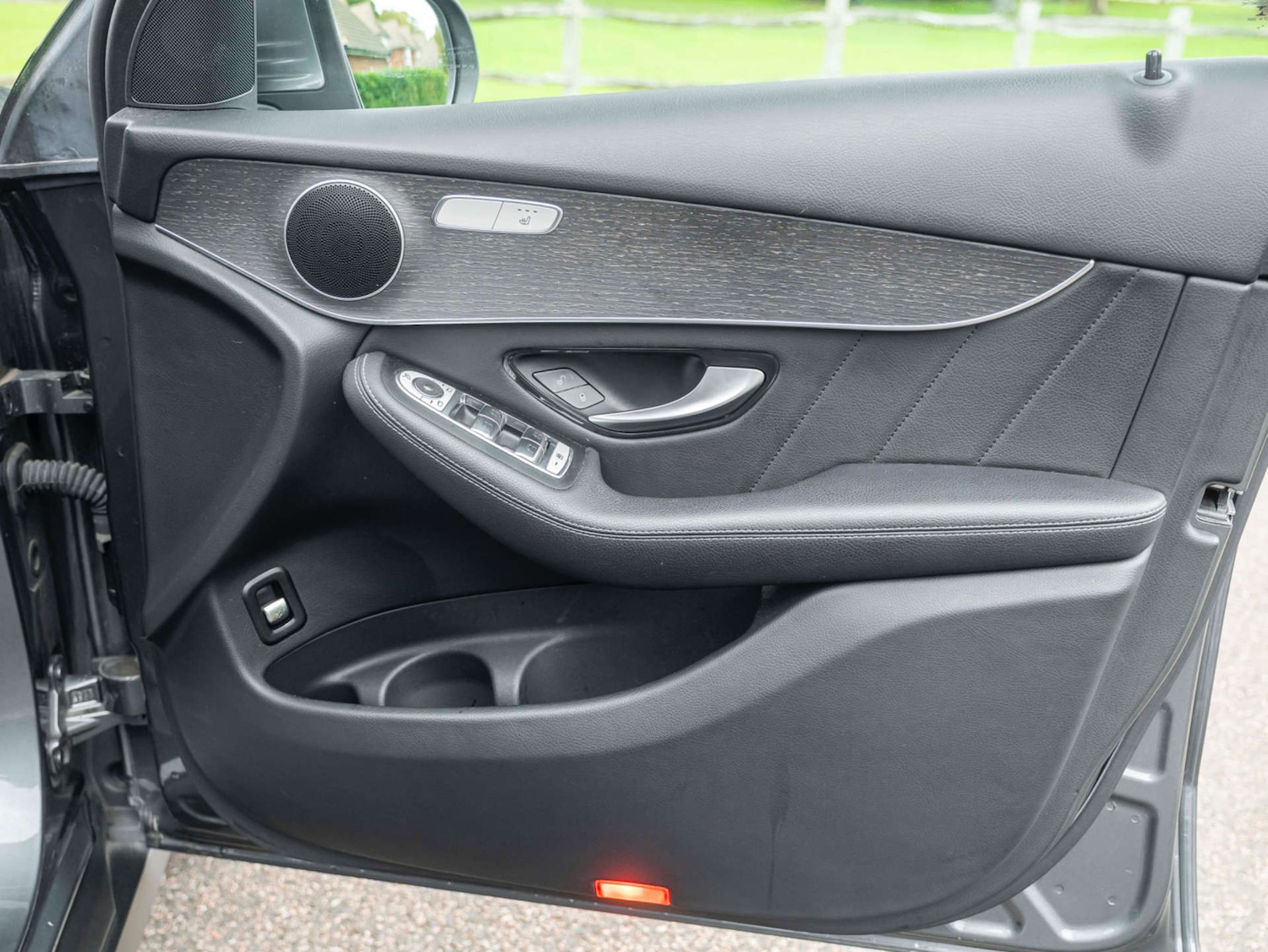 Used Mercedes-Benz GLC 2019 for sale - 76281753: Photo 21