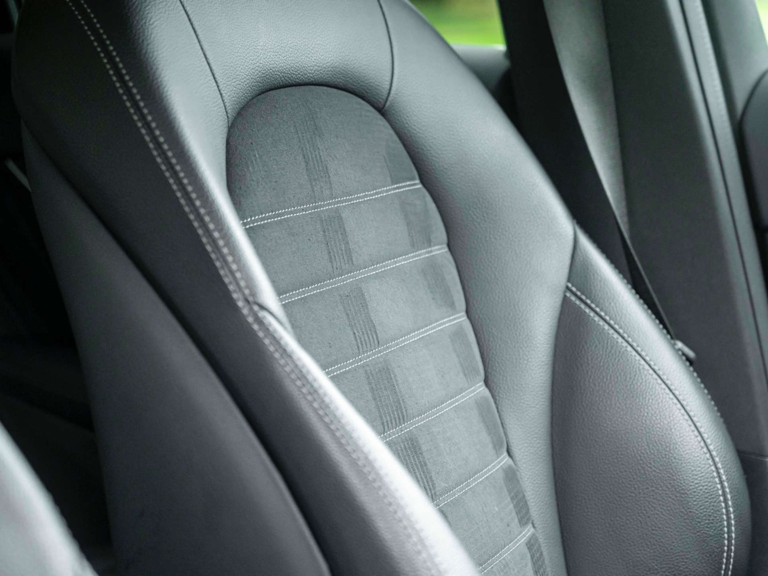 Used Mercedes-Benz GLC 2019 for sale - 76281753: Photo 27