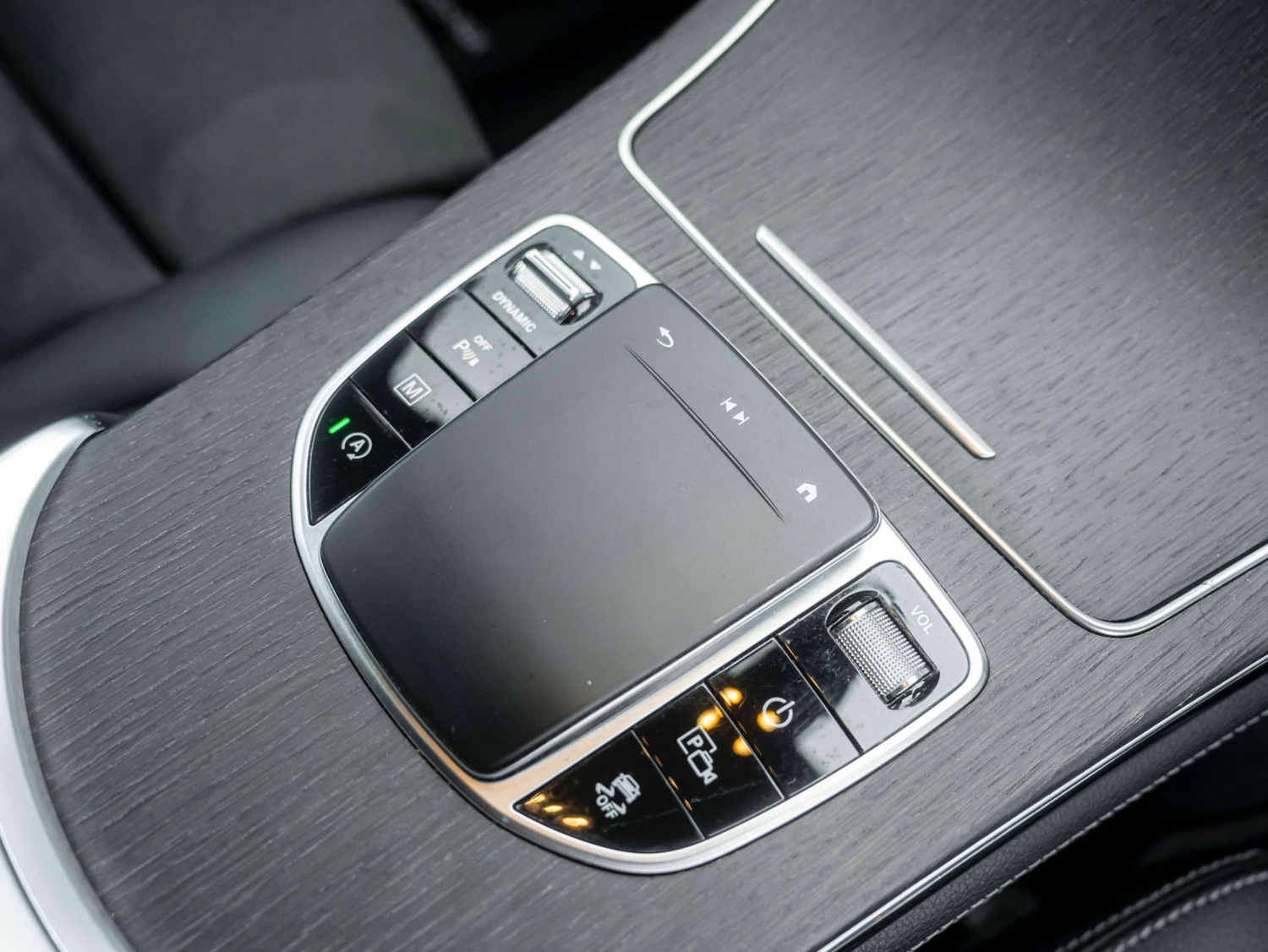 Used Mercedes-Benz GLC 2019 for sale - 76281753: Photo 32