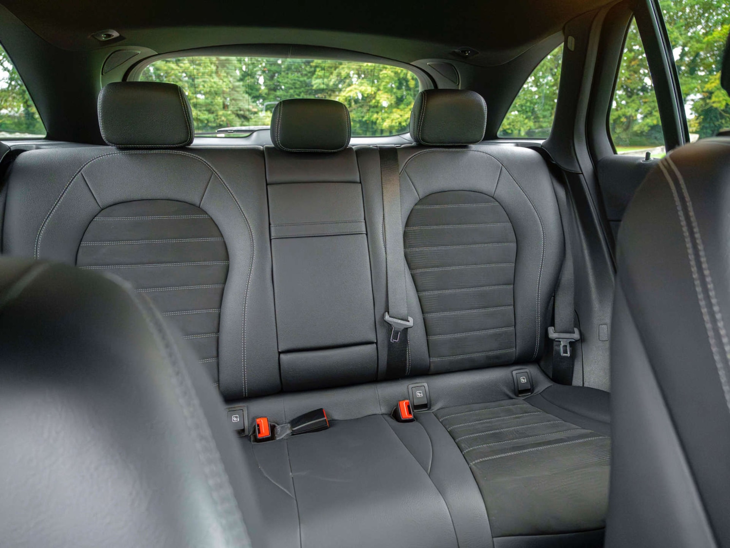 Used Mercedes-Benz GLC 2019 for sale - 76281753: Photo 35