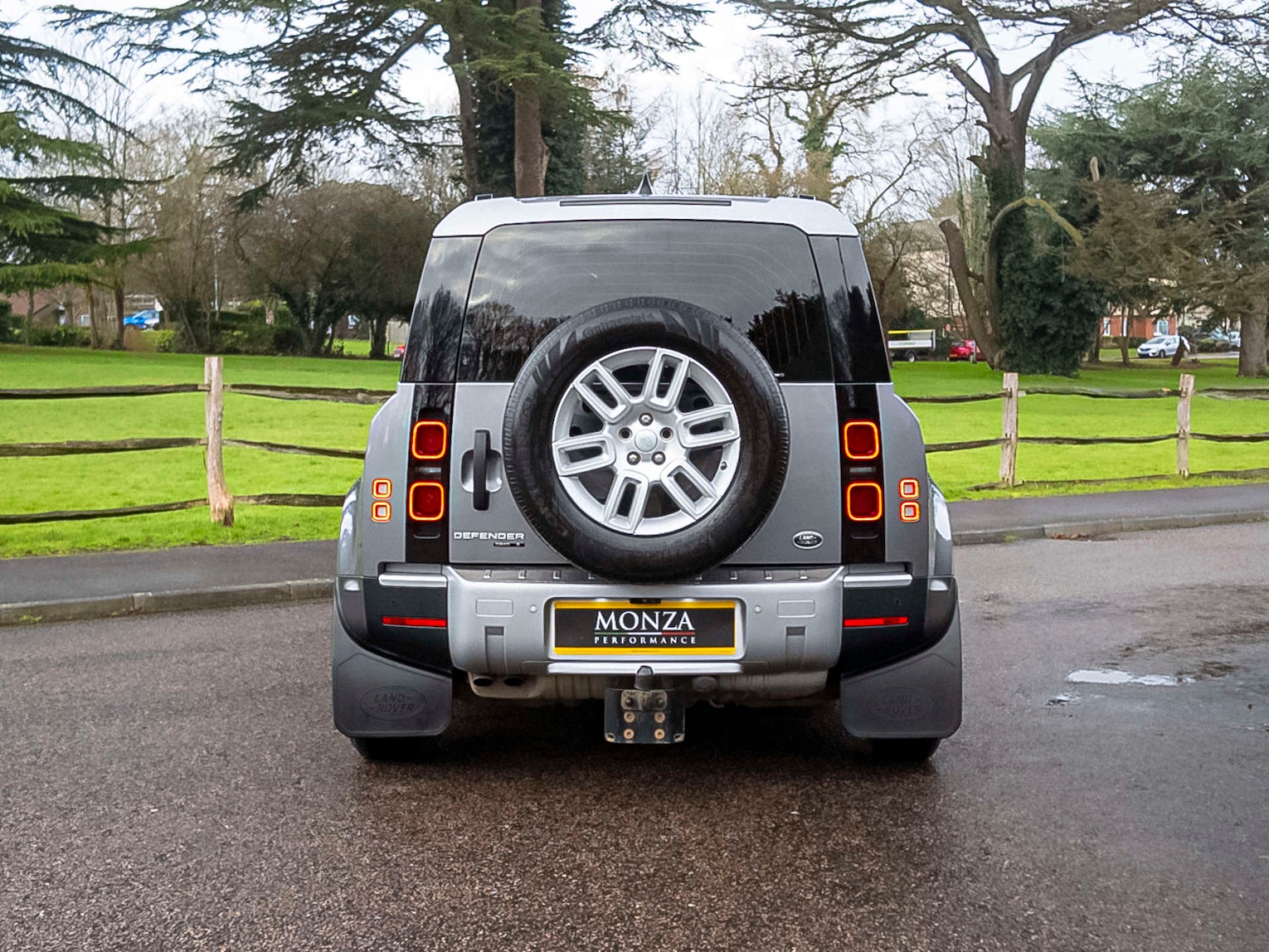 Used Land Rover Defender 2020 for sale - 77201565: Photo 12