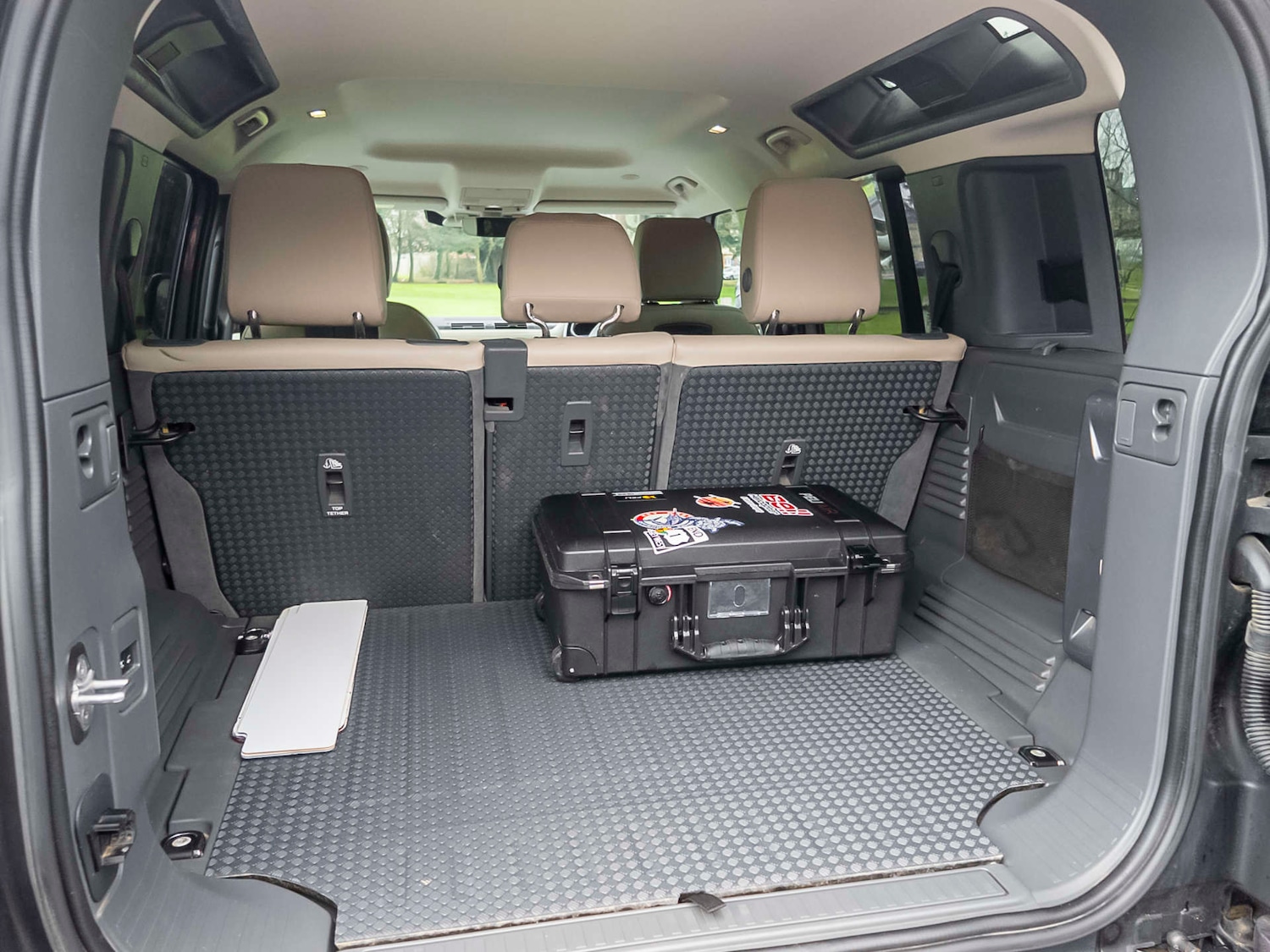 Used Land Rover Defender 2020 for sale - 77201565: Photo 31