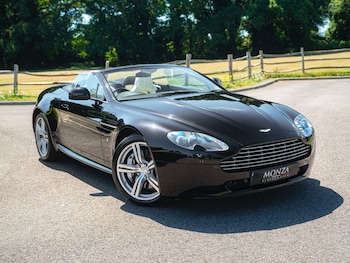 Used Aston Martin Vantage 2011 for sale - 76117728: Photo
