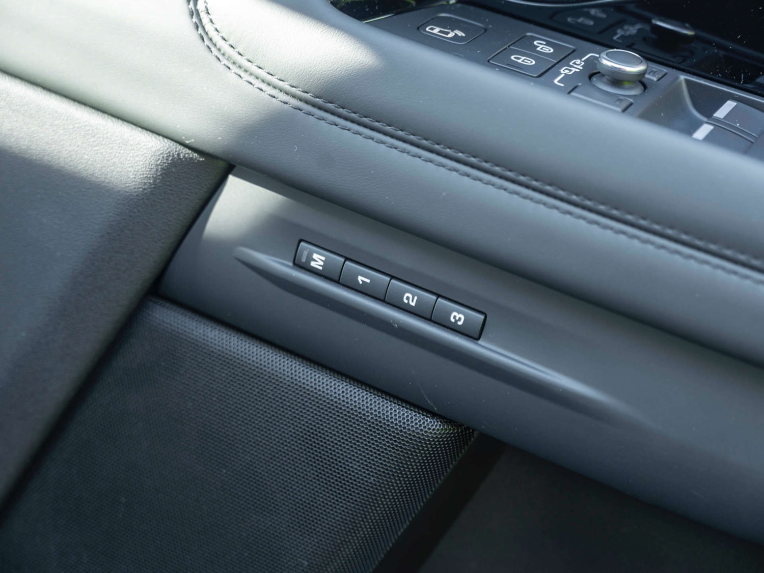 Used Land Rover Range Rover Evoque 2019 for sale - 77160624: Photo 17