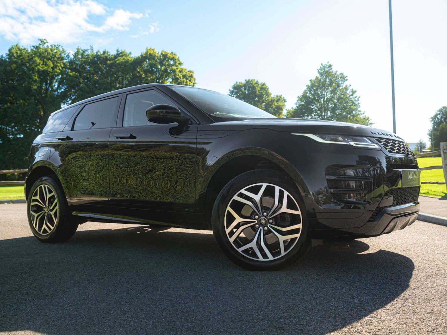 Used Land Rover Range Rover Evoque 2019 for sale - 77160624: Photo 3