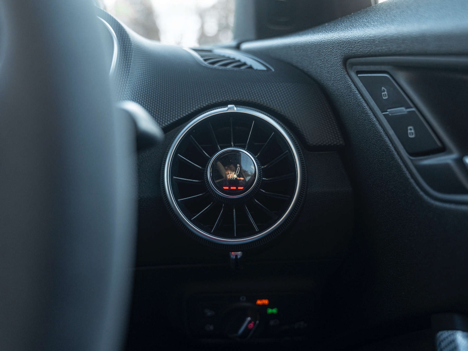 Used Audi TT 2016 for sale - 77023565: Photo 25